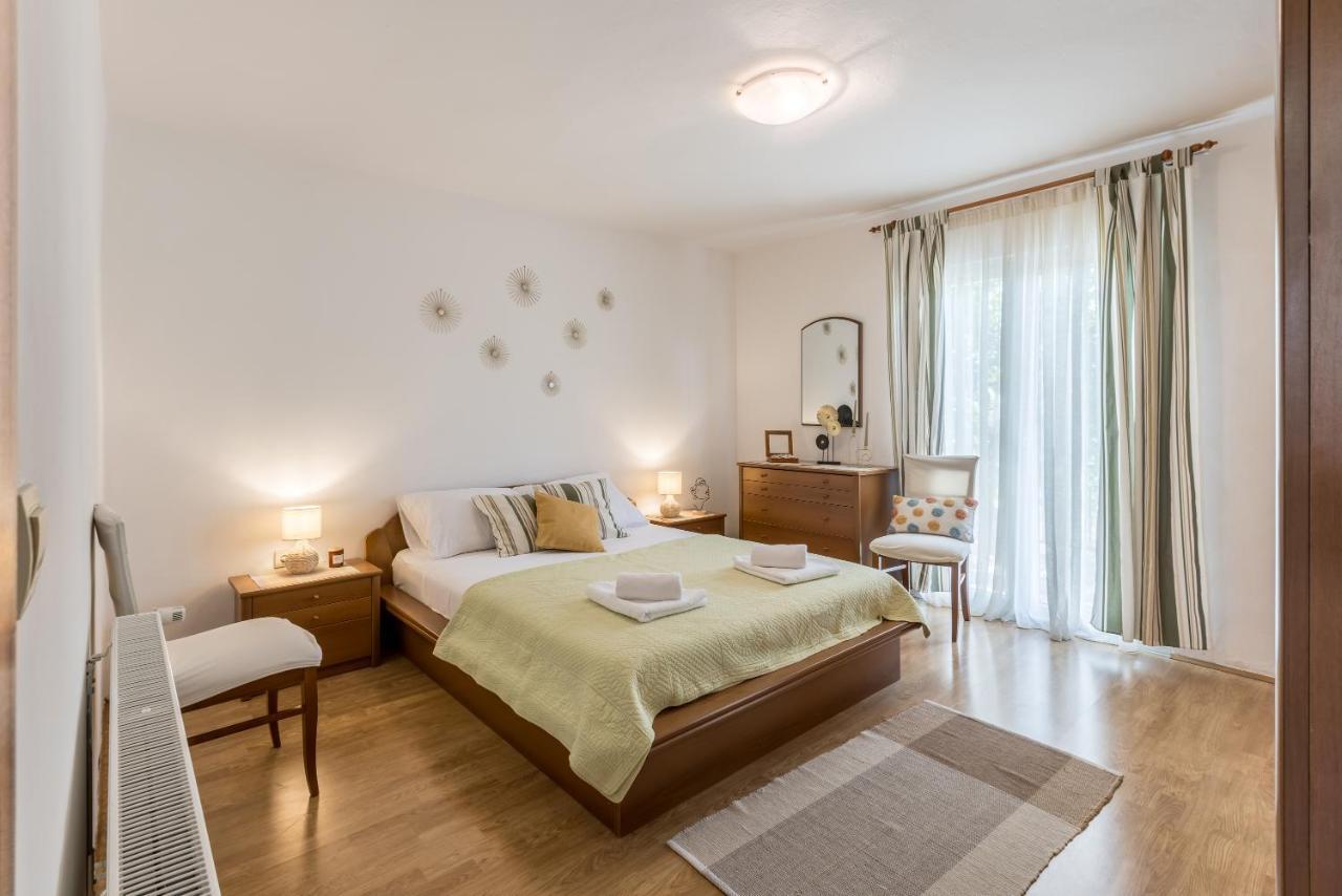 Citrus Accommodation Kaštela Eksteriør bilde