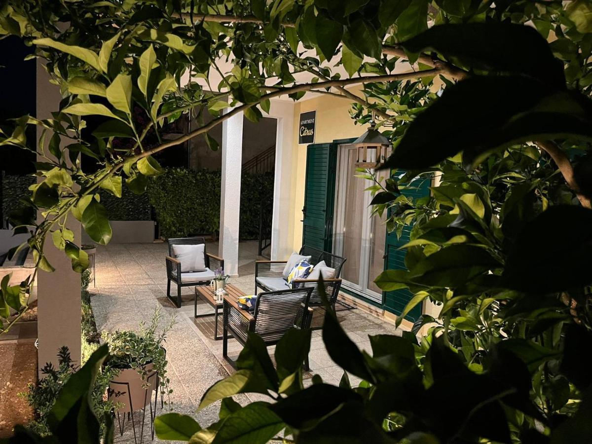 Citrus Accommodation Kaštela Eksteriør bilde